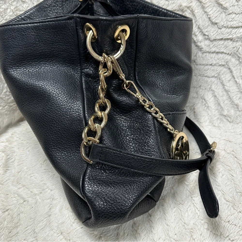 Michael Kors CrossBody Gold Chain Purse In Pebbled Black Leather.